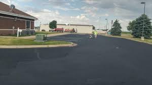 Best Gravel Driveway Installation  in Wichita, KS